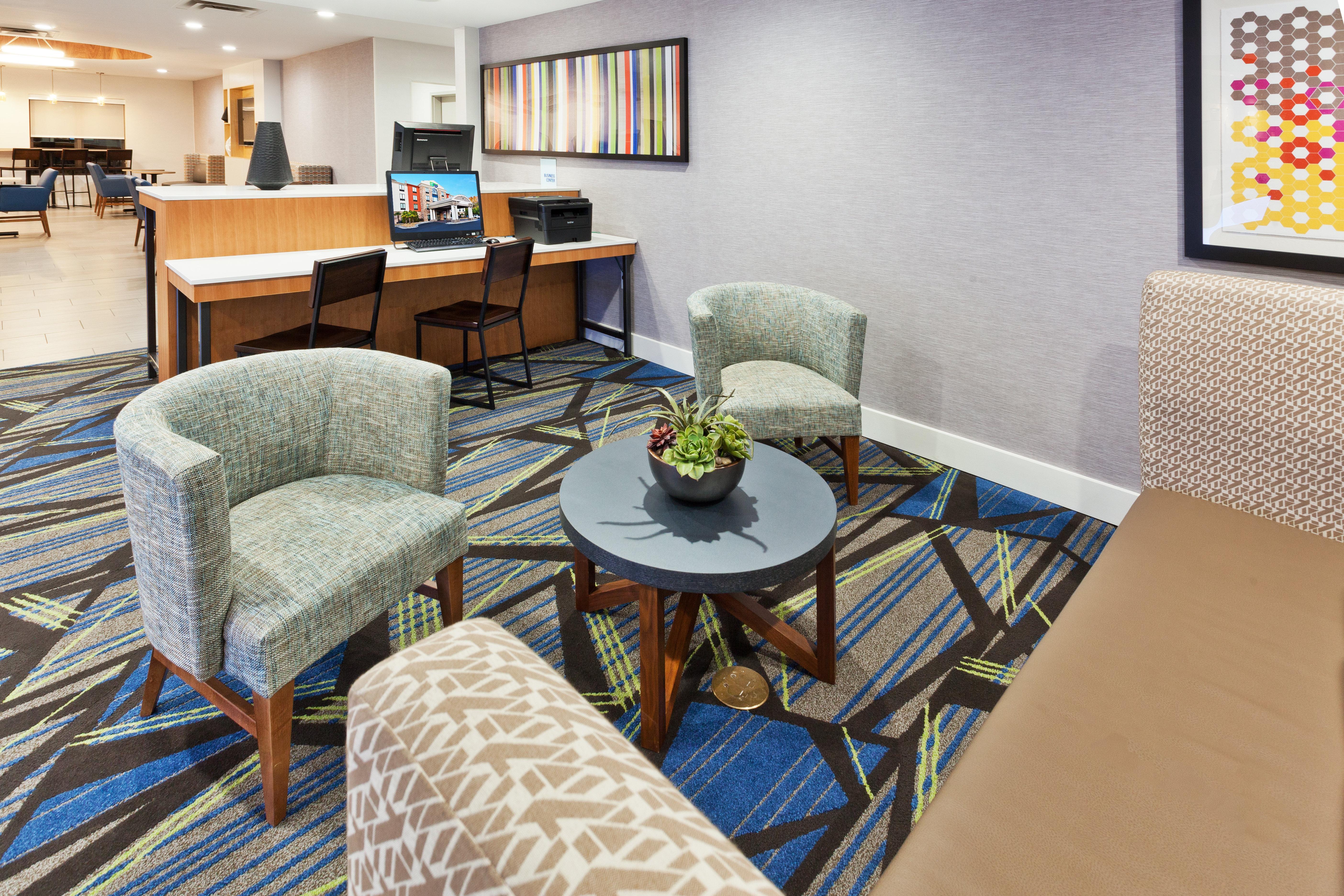 Holiday Inn Express Rome-East By Ihg Exteriör bild