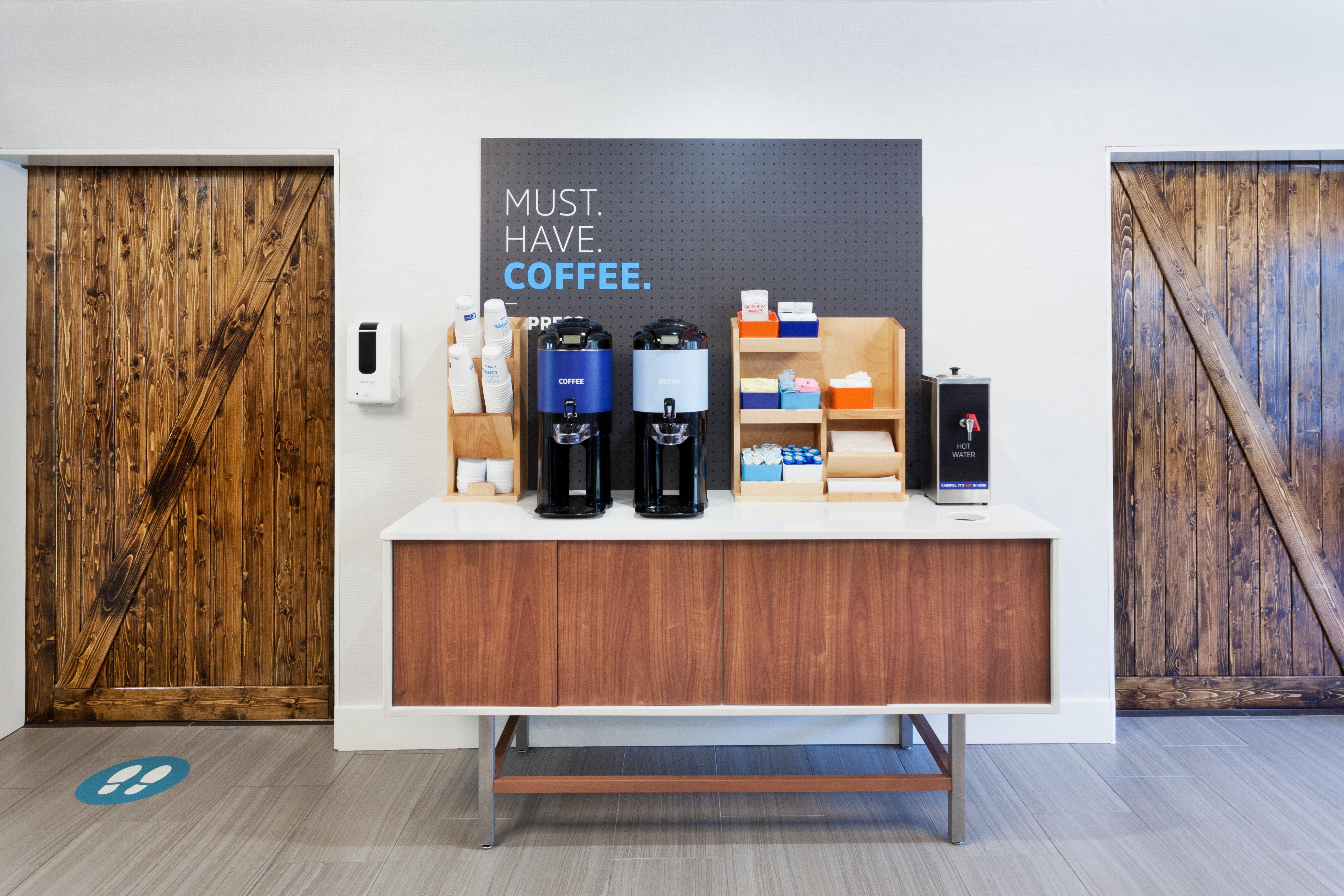 Holiday Inn Express Rome-East By Ihg Exteriör bild
