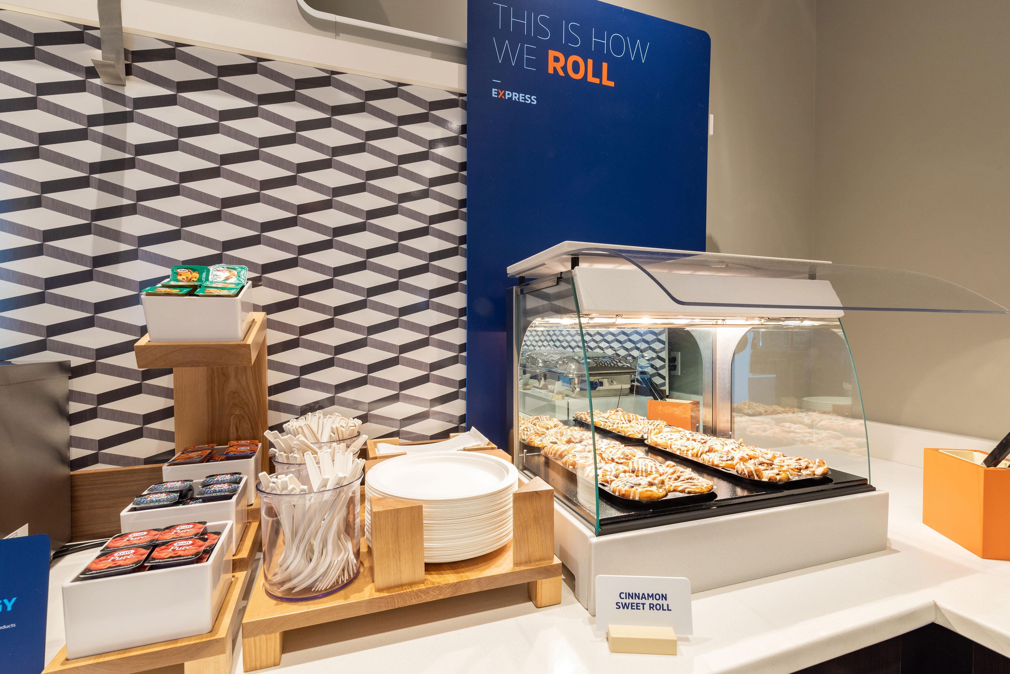 Holiday Inn Express Rome-East By Ihg Exteriör bild