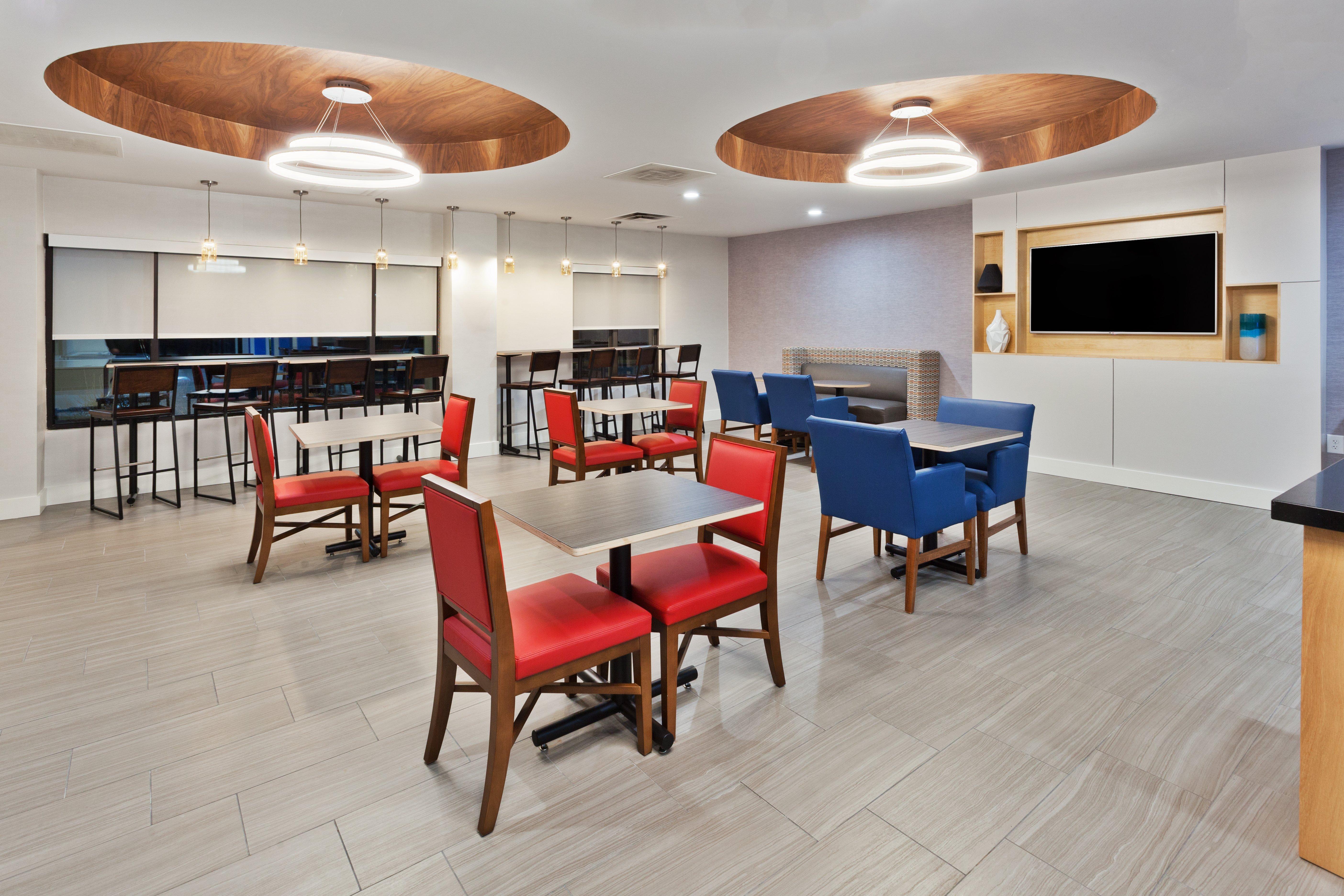 Holiday Inn Express Rome-East By Ihg Exteriör bild