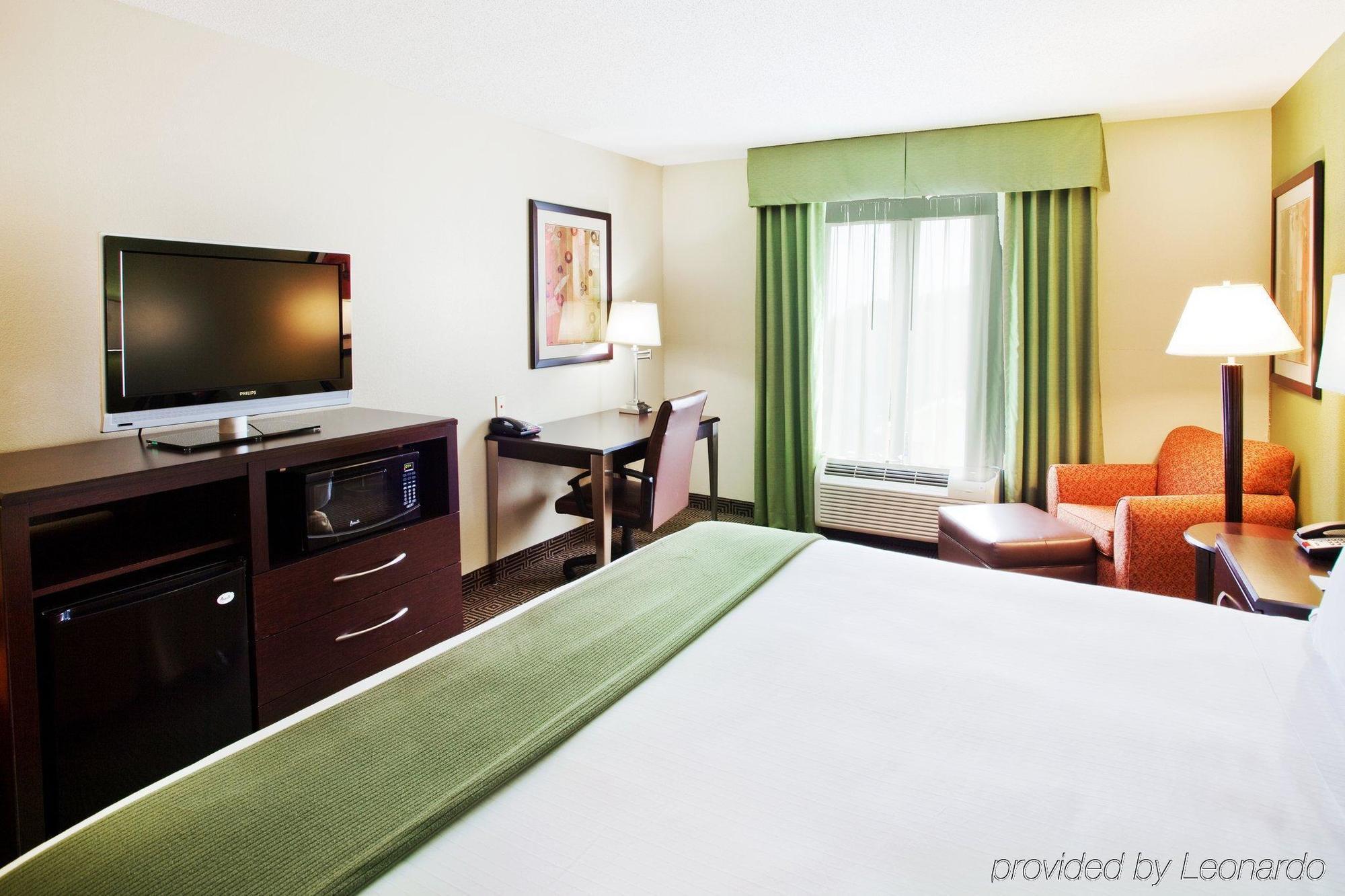 Holiday Inn Express Rome-East By Ihg Exteriör bild